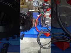 매뉴얼 편조 호스 유괴 알선업자 배터리는 수력 호스관 권축 기계 6-51mm을 운전합니다