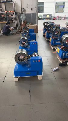 좋은 가격 2 인치 10 다이어 1-4 계층 Hose 수압 크림 머신 / Hose 크림 머신 고압 6-51mm 온라인으로