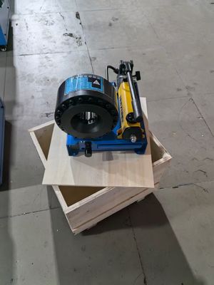 1인치 내구성 있는 수동 Hose Crimping Machine / Hose Crimper 최대 압력 35Mpa 생산 7 다이로 만족