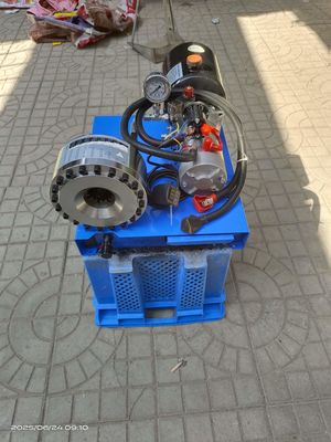 좋은 가격 12V/24V 7 다이 1인치 브레이드 호스 크림퍼 배터리 구동 유압 호스 파이프 압착기/호스 압착기 6-25mm 온라인으로