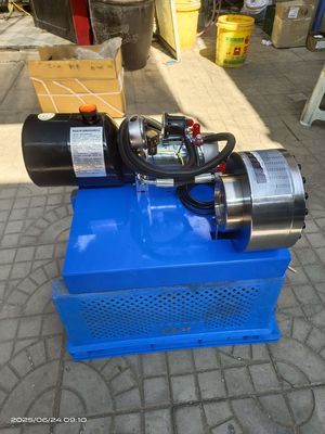 1인치 7 다이 1-4 레이어 호스 유압 크림핑 머신 / 호스 크림핑 머신 고압 6-25mm, 파란색 12v/24V