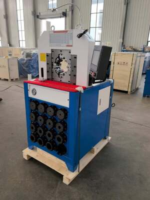 3 인치 슈퍼 두께 모델 220v / 380v 수압 Hose Crimping 기계 PLC / 면 제어 시스템 2800KN 크림퍼 힘과 6-76mm 크림핑 범위 15 다이어 수압 응용 프로그램